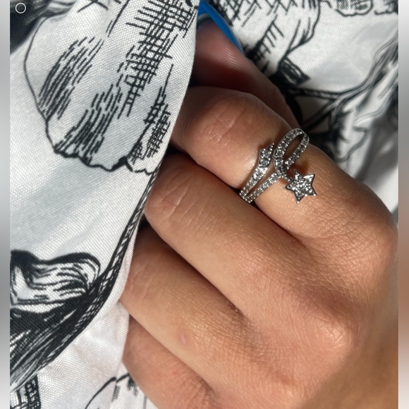 - ⭐️Sterling Silver Shooting Star Motif pave-set w/round brilliant cut CZ … - Picture 5 of 16